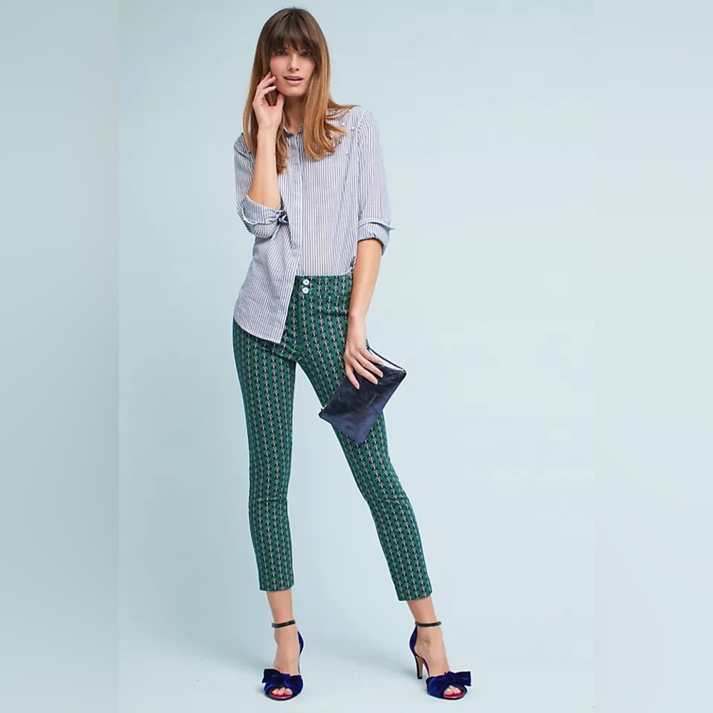 Anthropologie: The Essential Slim Trousers. Size 2.